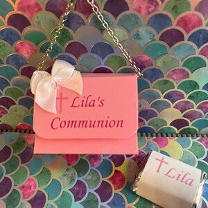 Set of 10 Communion favor mini purses w/chocolate. $20